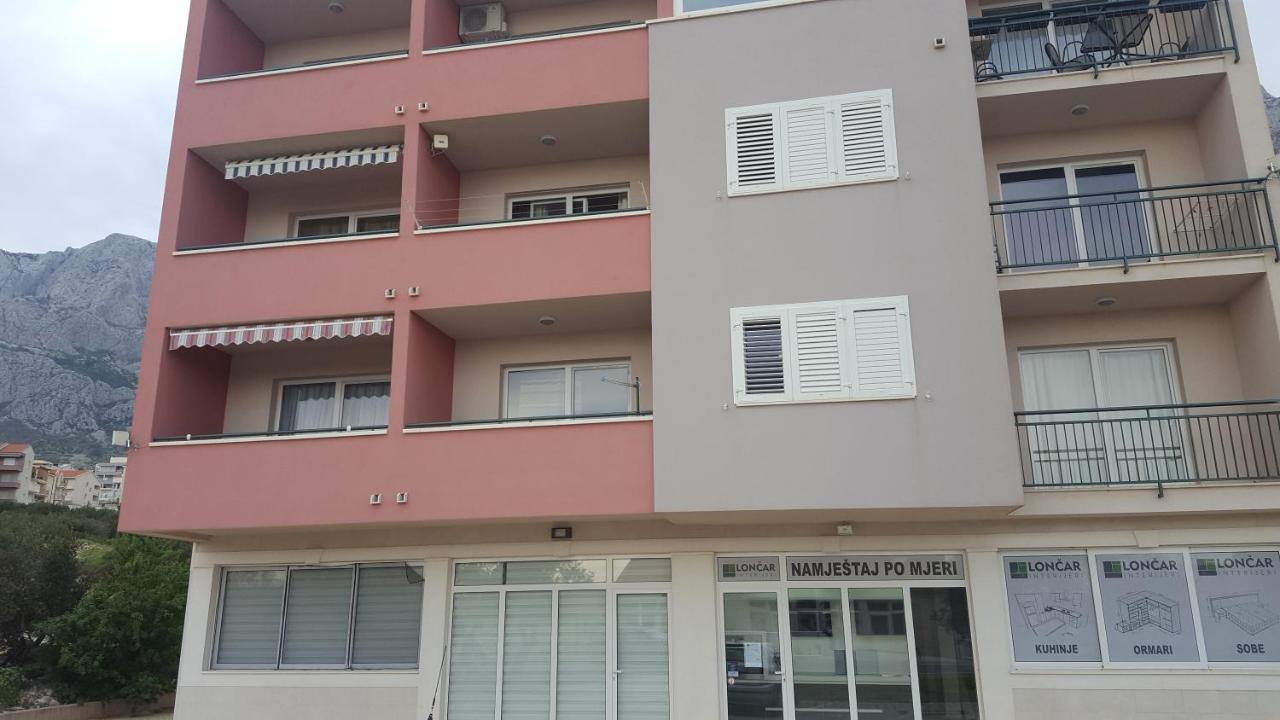 Lara Apartamento Makarska Exterior foto