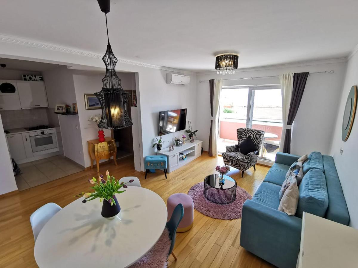 Lara Apartamento Makarska Exterior foto