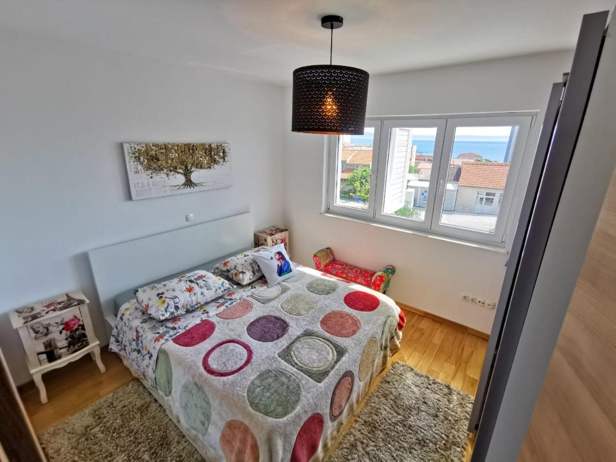 Lara Apartamento Makarska Exterior foto